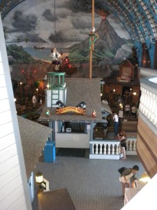 Beach boardwalk: Indoor miniature golf