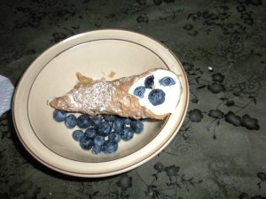 Lombardi cannolo "modified" w/blueberries