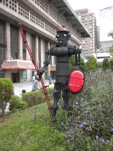 "Tin Man" Art @ Taipei Train Station