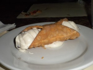 Francesco's: Cannolo pastry