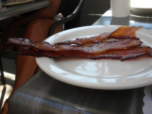 Thick Smoky Applewood Bacon