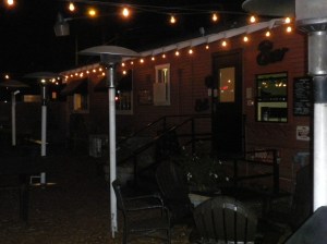 Joey's BBQ: "Beer Garden" backyard